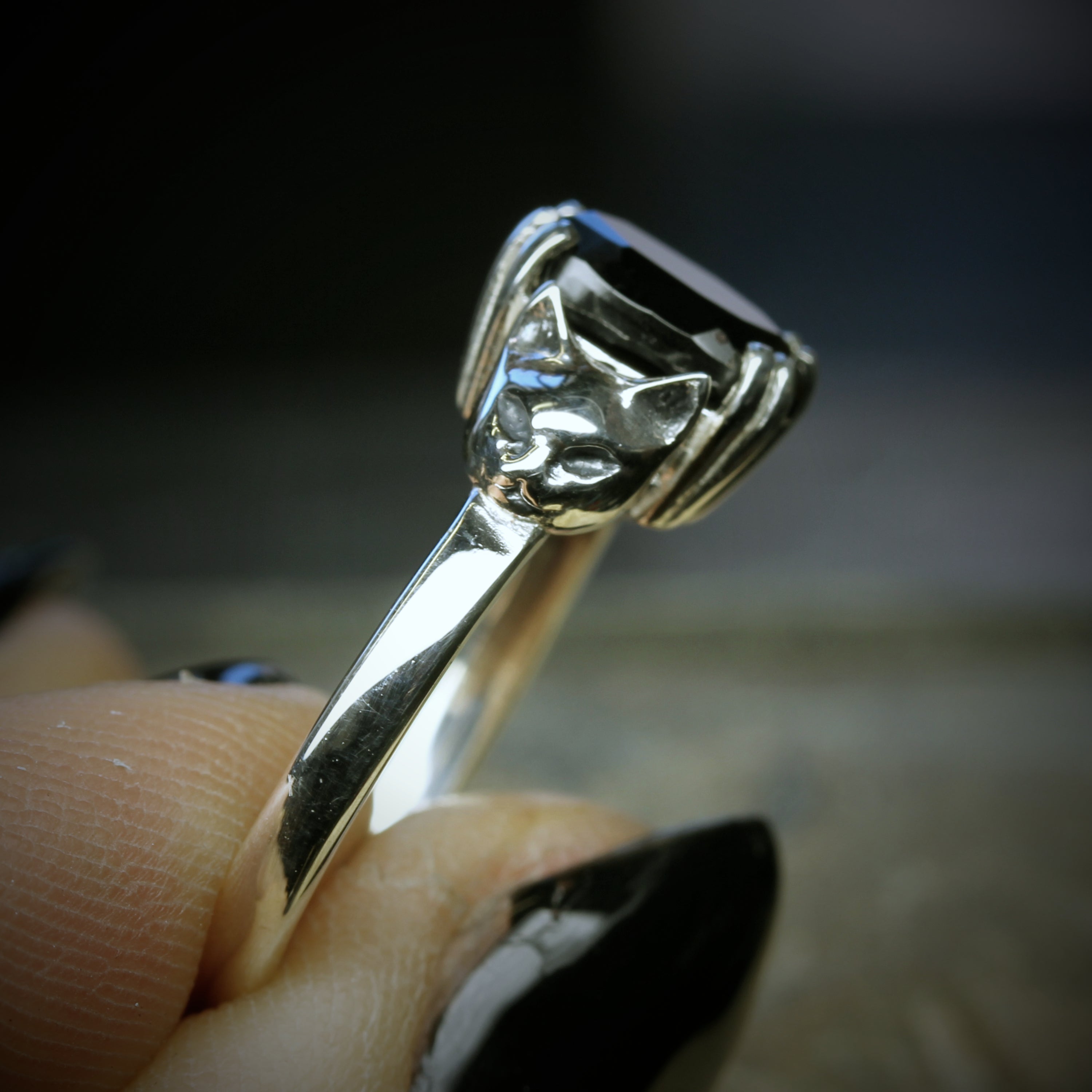 Black Spinel Cat Engagement Ring
