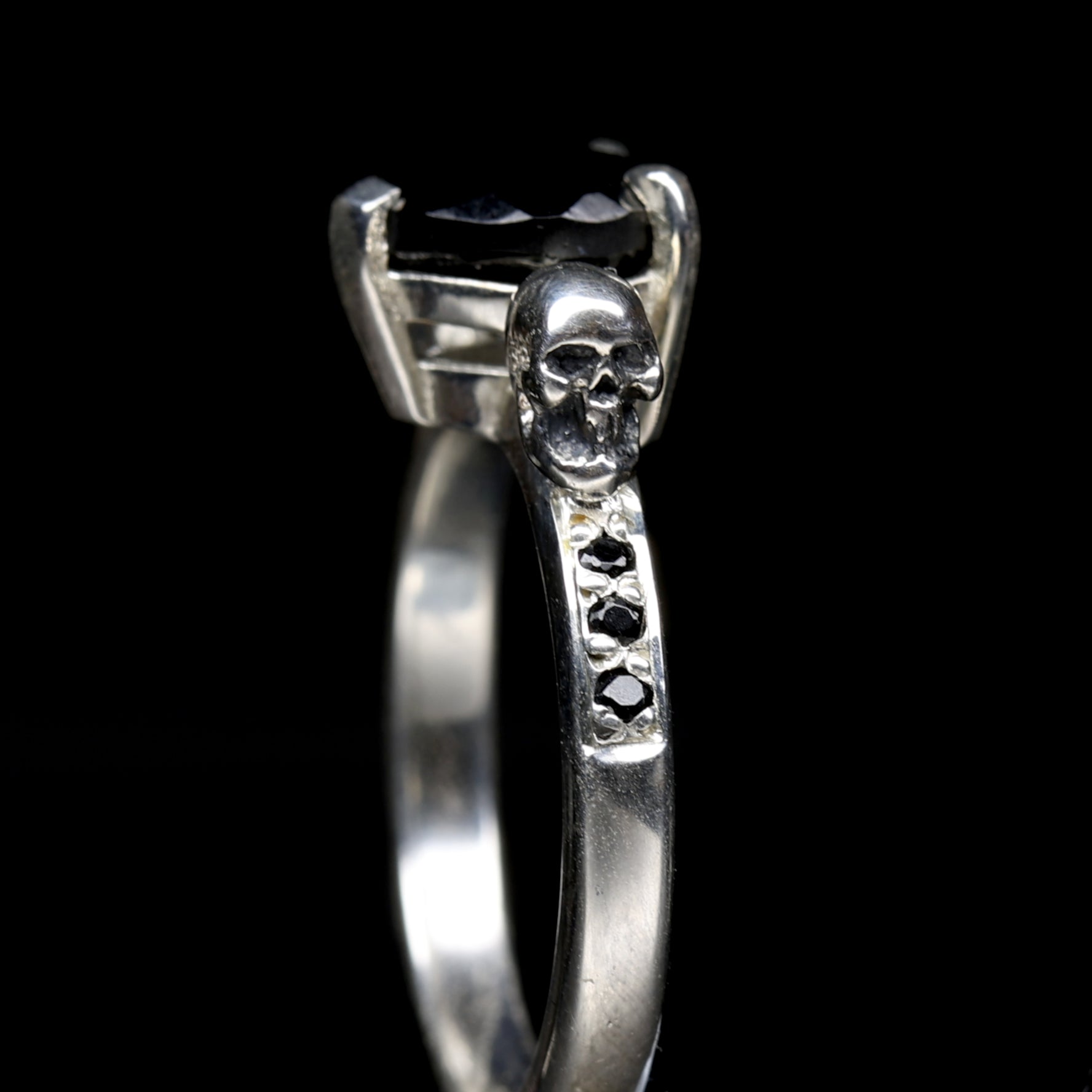 Heart Black Spinel Engagement ring - Gothic Silver Skull