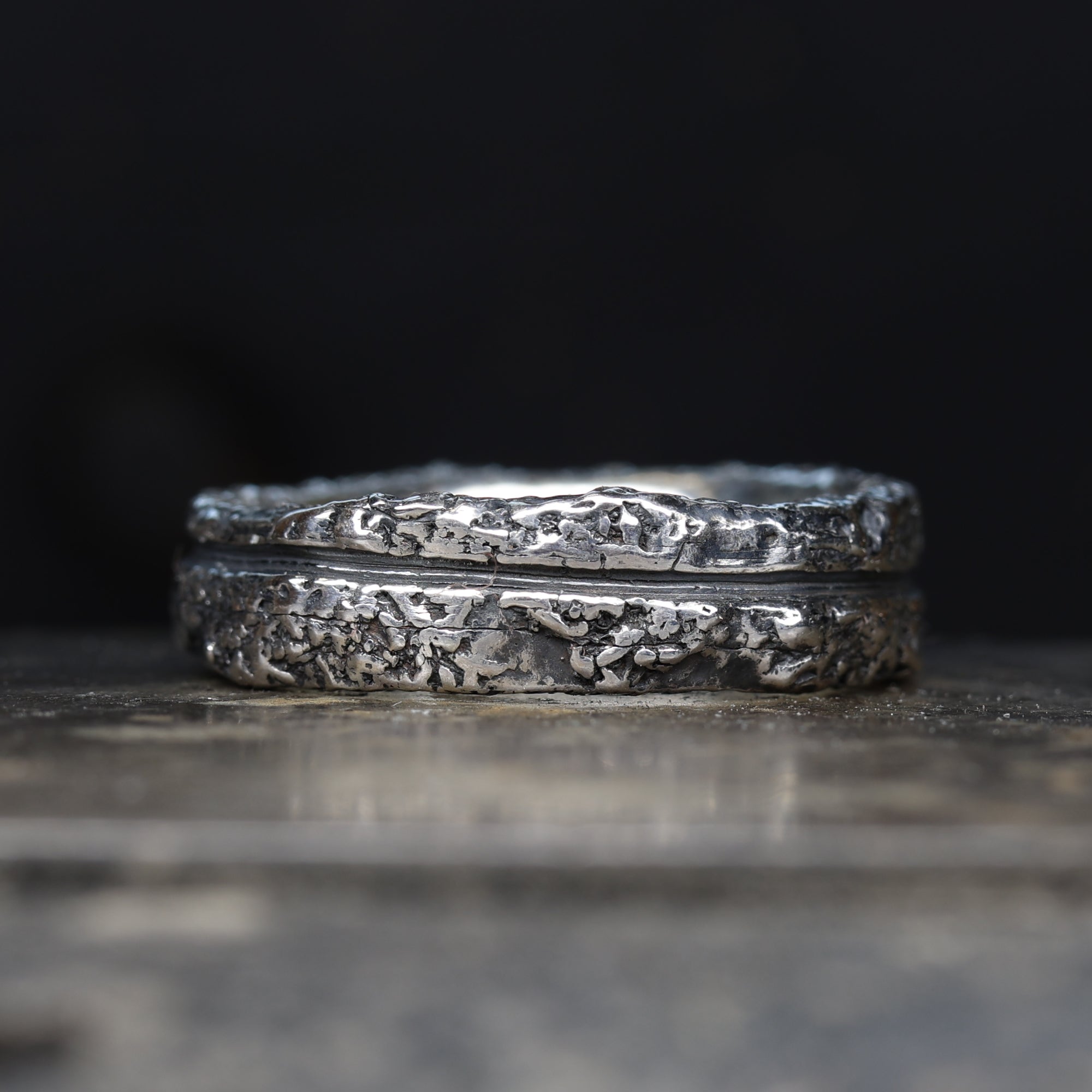 Men's Silver Gothic Wedding Ring