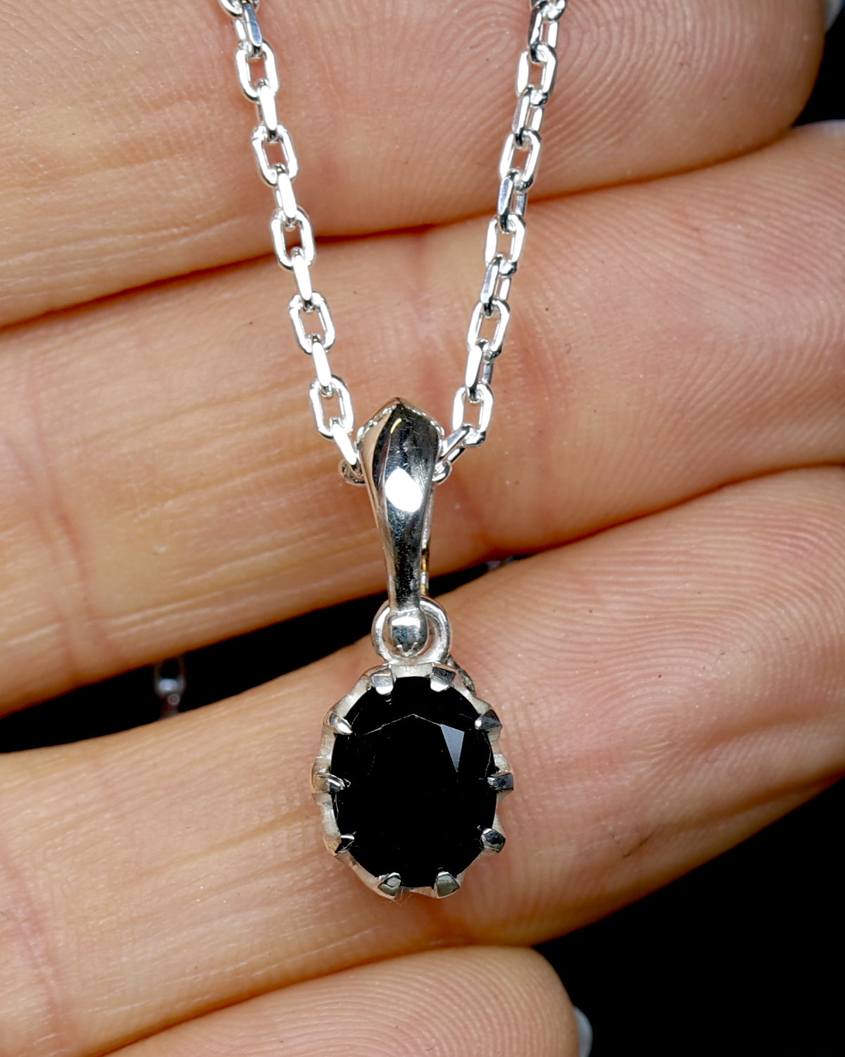 How to Choose the Perfect Necklace Chain Length for Your Gothic Look