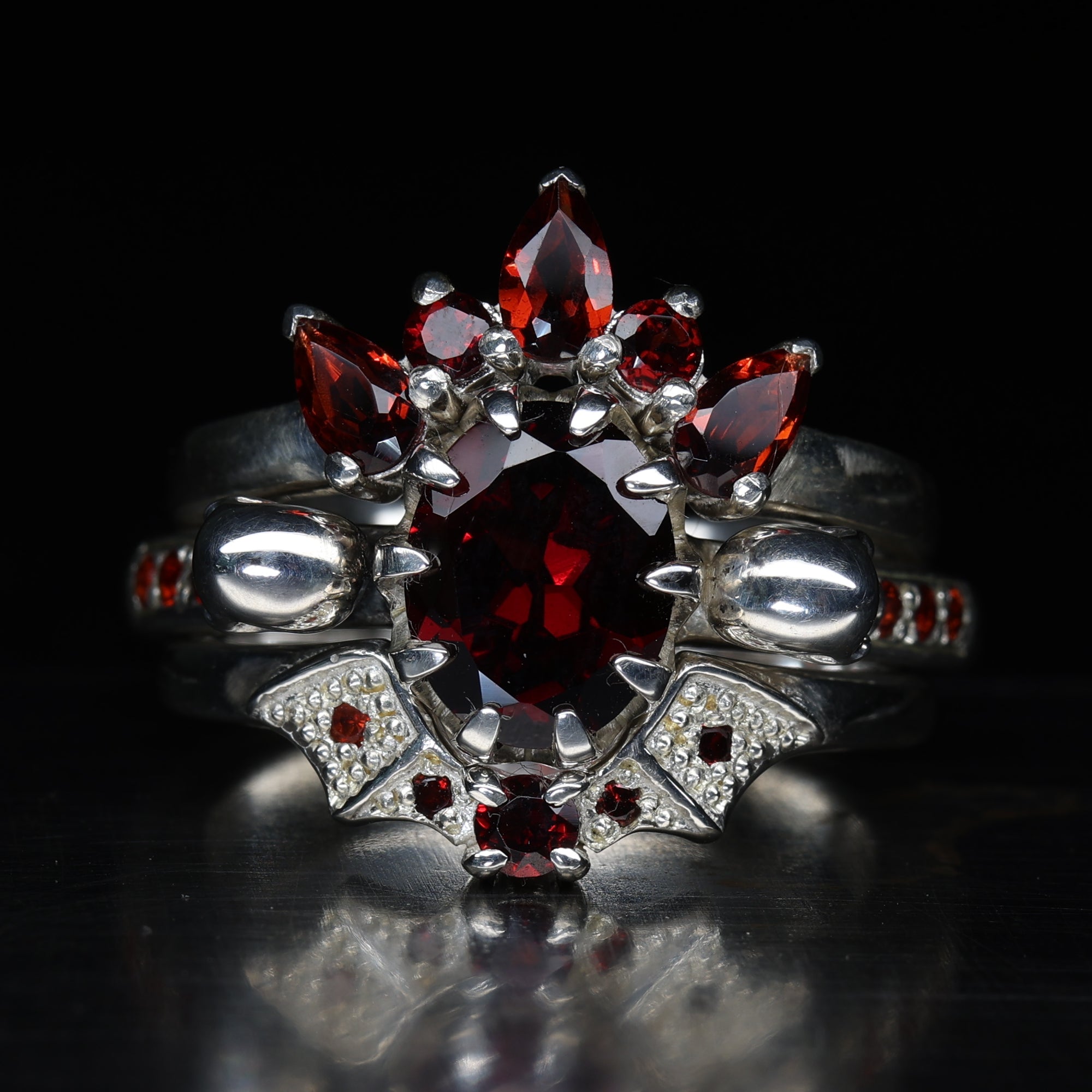 Gothic Eternity Ring - Garnet