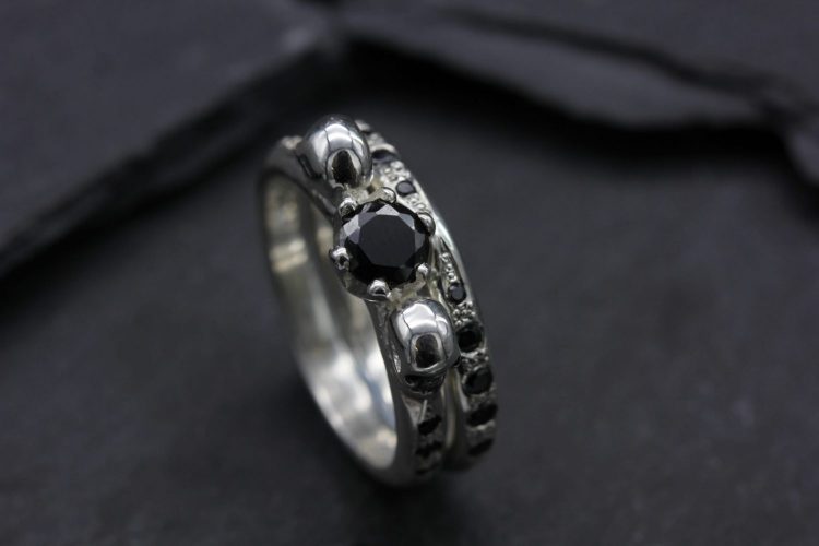Gothic Wedding Ring Set