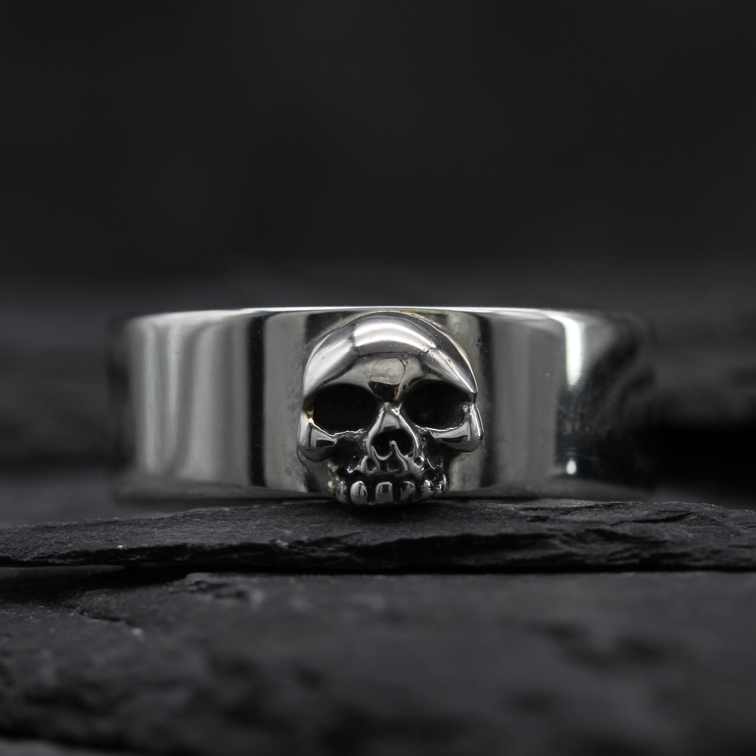 Men's Silver Skull Wedding Ring